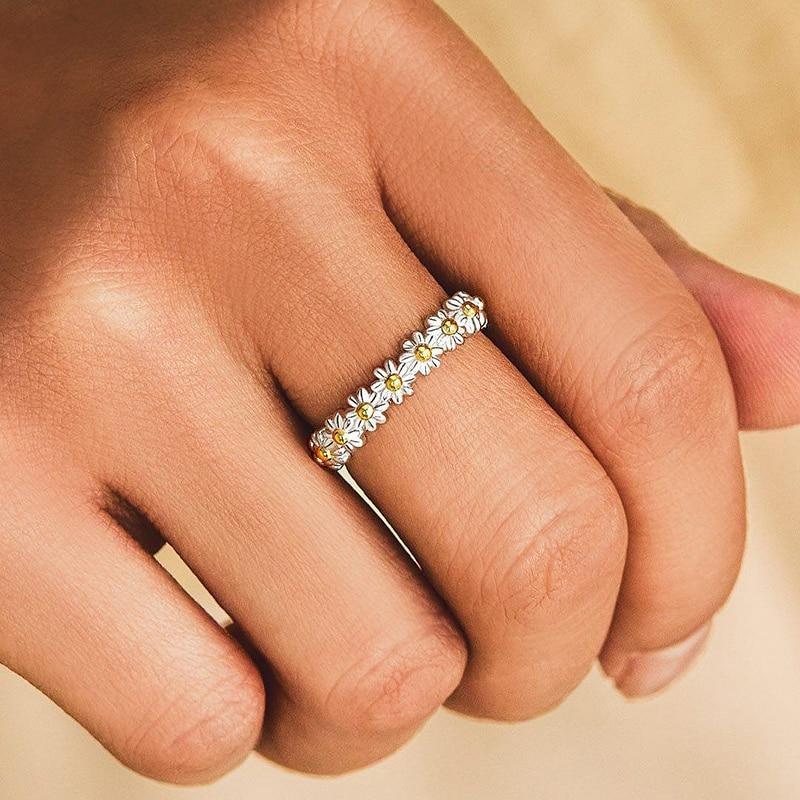 MOREL & LAURENT PARIS | BAGUE AJUSTABLE EN ARGENT AVEC MARGUERITE